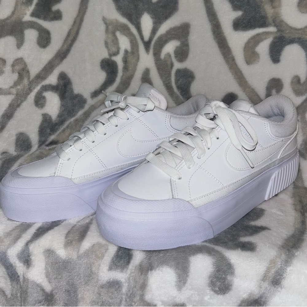 Women’s Nike Sneakers